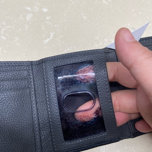 Levis Leather Wallet. UNISEX - Picture 8 of 9